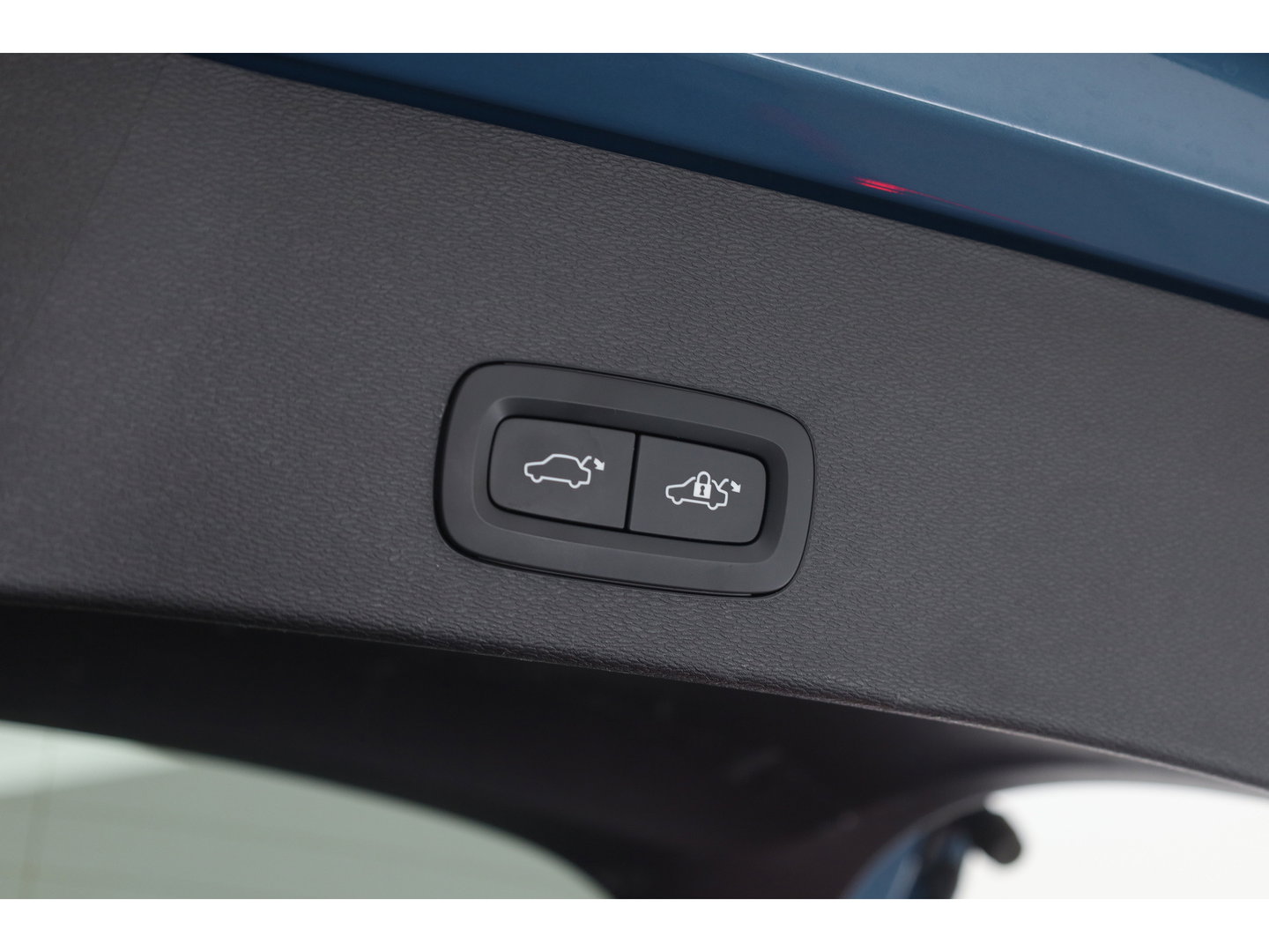 Volvo C40 Recharge Plus 69 kWh | 92% | Pano | 360cam | Harman Kardon | Pilot Assist | Stoel- Stuurverw. | Keyless |