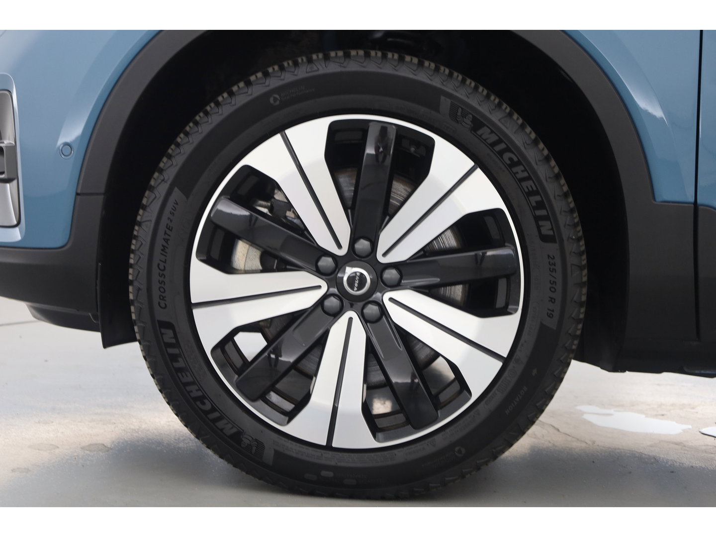 Volvo C40 Recharge Plus 69 kWh | 92% | Pano | 360cam | Harman Kardon | Pilot Assist | Stoel- Stuurverw. | Keyless |
