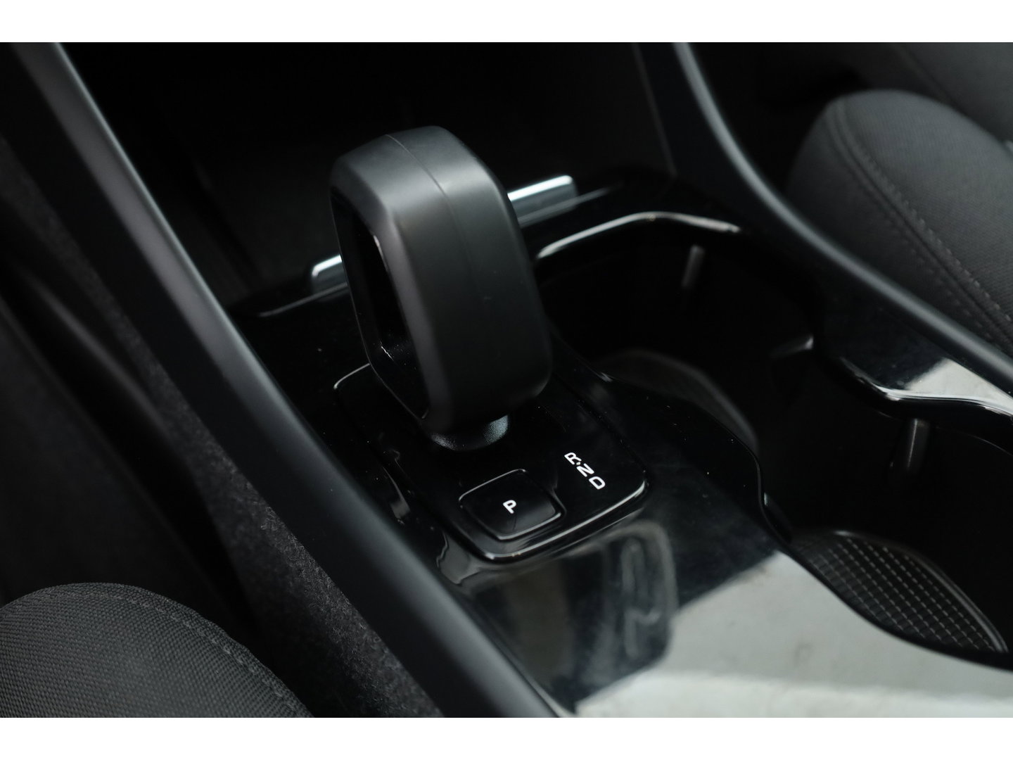 Volvo C40 Recharge Plus 69 kWh | 92% | Pano | 360cam | Harman Kardon | Pilot Assist | Stoel- Stuurverw. | Keyless |