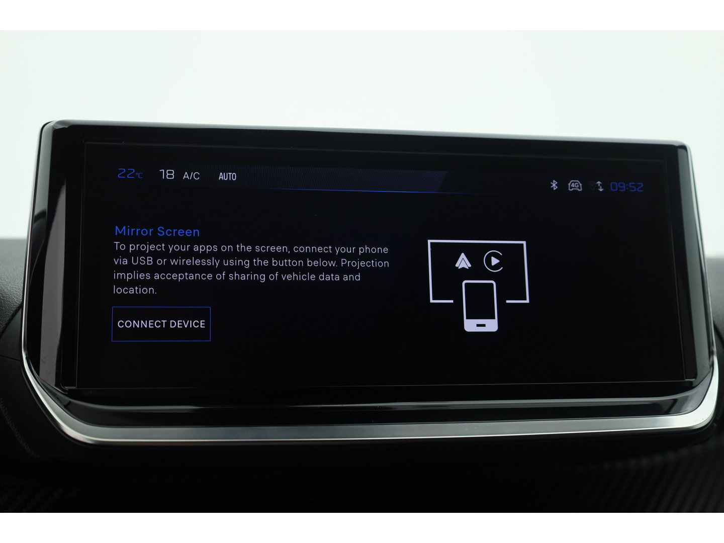 Peugeot 2008 1.2 Hybrid 145 Allure | All Seasons | Keyless | Apple CarPlay | Navi | Cruise | PDC V+A | 17''