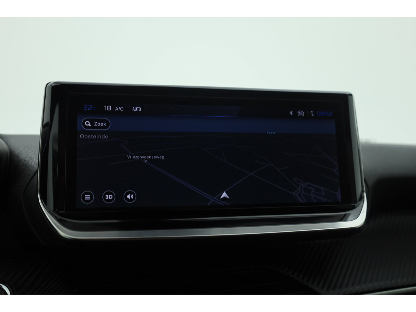 Peugeot 2008 1.2 Hybrid 145 Allure | All Seasons | Keyless | Apple CarPlay | Navi | Cruise | PDC V+A | 17''