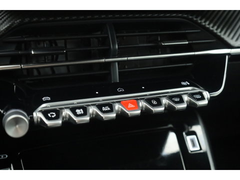 Peugeot 2008 1.2 Hybrid 145 Allure | All Seasons | Keyless | Apple CarPlay | Navi | Cruise | PDC V+A | 17''