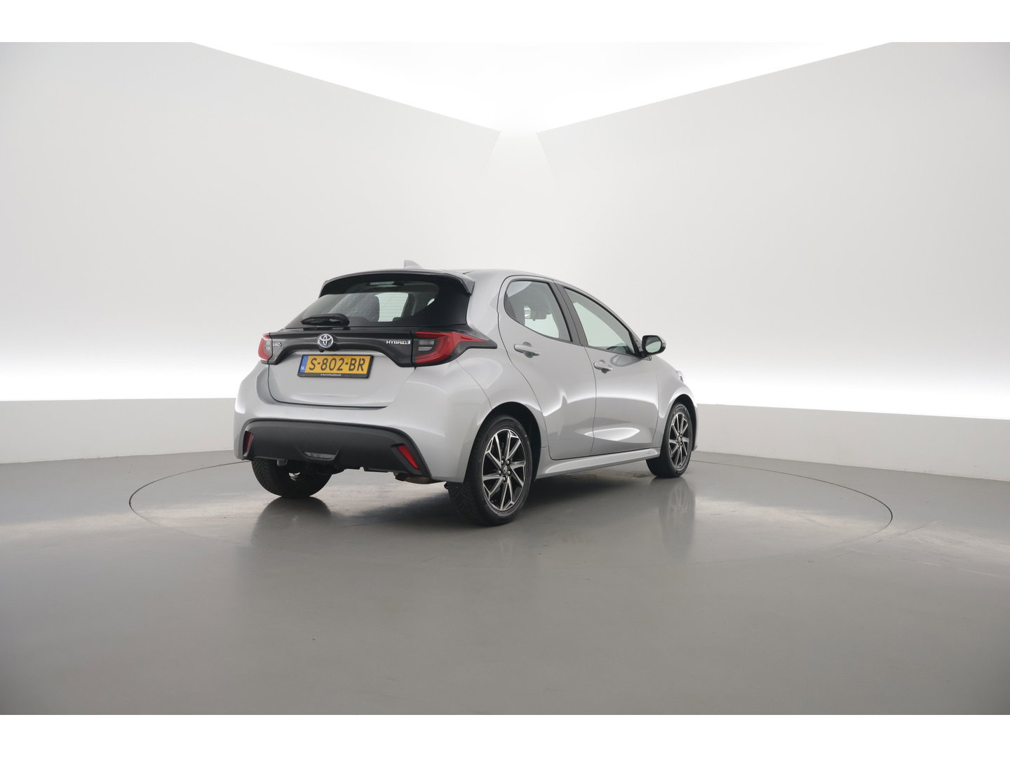 Toyota Yaris 1.5 Hybrid Dynamic | Keyless | Apple CarPlay & Android Auto | Cruise Control | Achteruitrijcamera | DAB | Airco
