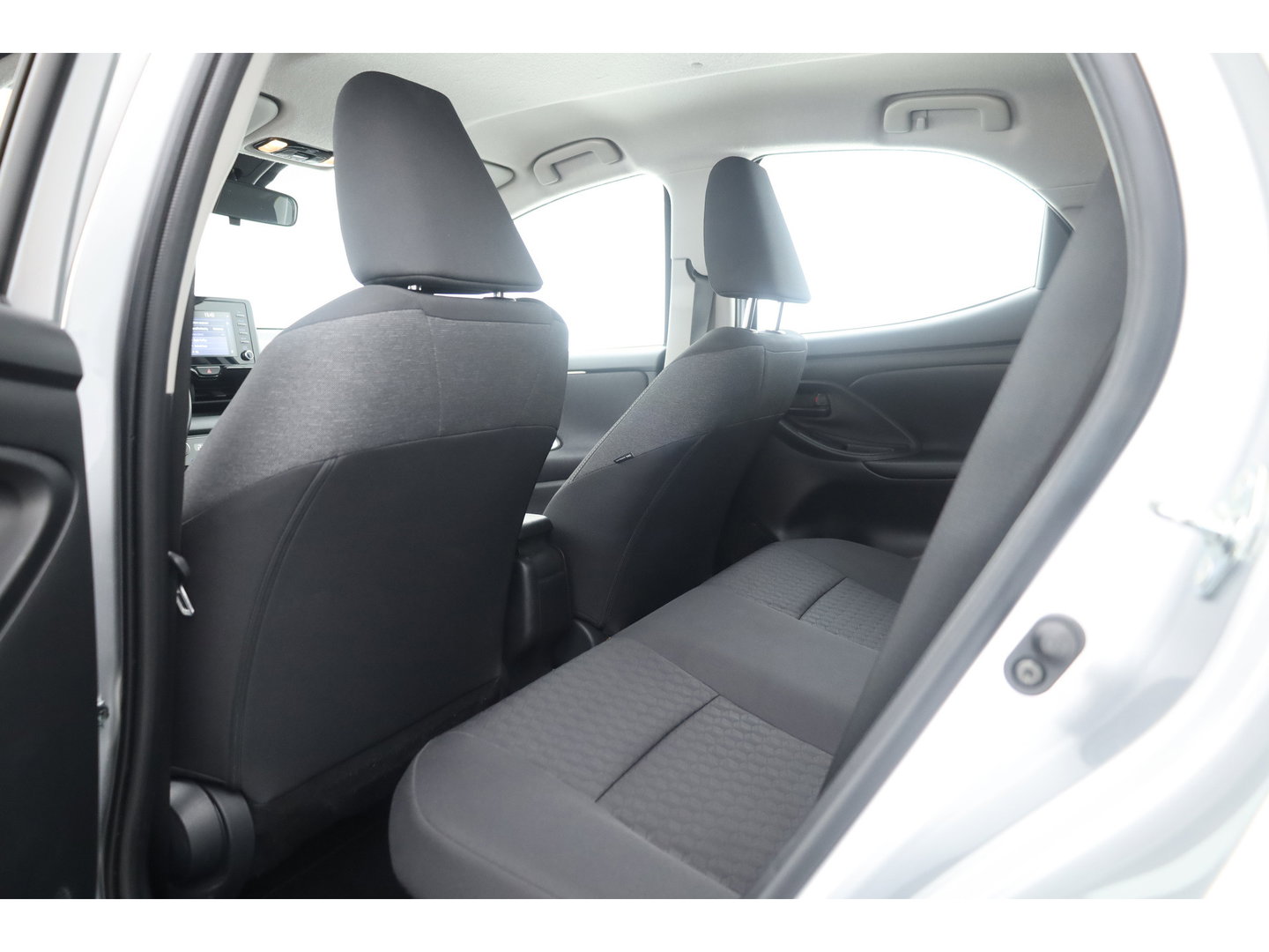 Toyota Yaris 1.5 Hybrid Dynamic | Keyless | Apple CarPlay & Android Auto | Cruise Control | Achteruitrijcamera | DAB | Airco