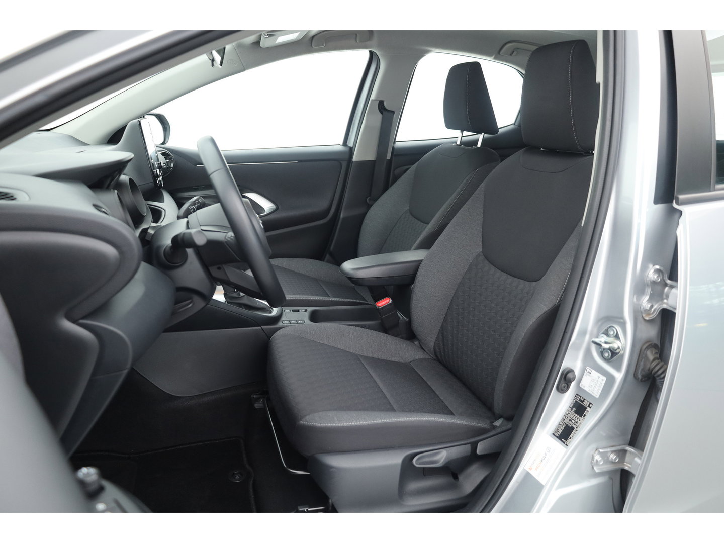 Toyota Yaris 1.5 Hybrid Dynamic | Keyless | Apple CarPlay & Android Auto | Cruise Control | Achteruitrijcamera | DAB | Airco