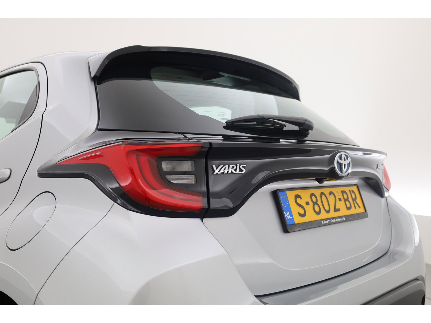 Toyota Yaris 1.5 Hybrid Dynamic | Keyless | Apple CarPlay & Android Auto | Cruise Control | Achteruitrijcamera | DAB | Airco