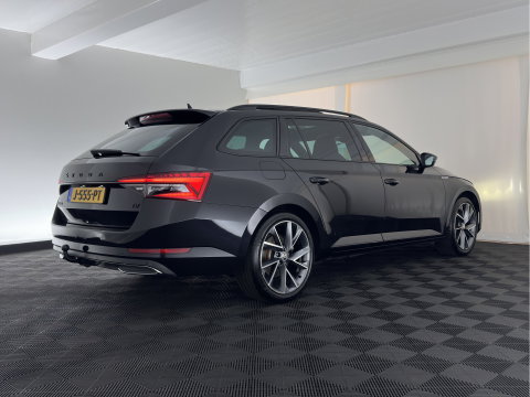 Škoda Superb Combi 1.4 TSI iV Sportline Business (Plug-in) (INCL.BTW) Aut. *PANO | LEATHER-MICROFIBRE | FULL-LED | DIGI-COCKPIT | HEATED-SPORTSEATS | KEYLESS | DAB+ | NAVI-FULLMAP | PRIVACYGLASS | SHIFT-PADDLES | AMBIENT-LIGHT | ECC | PDC | CRUSIE |