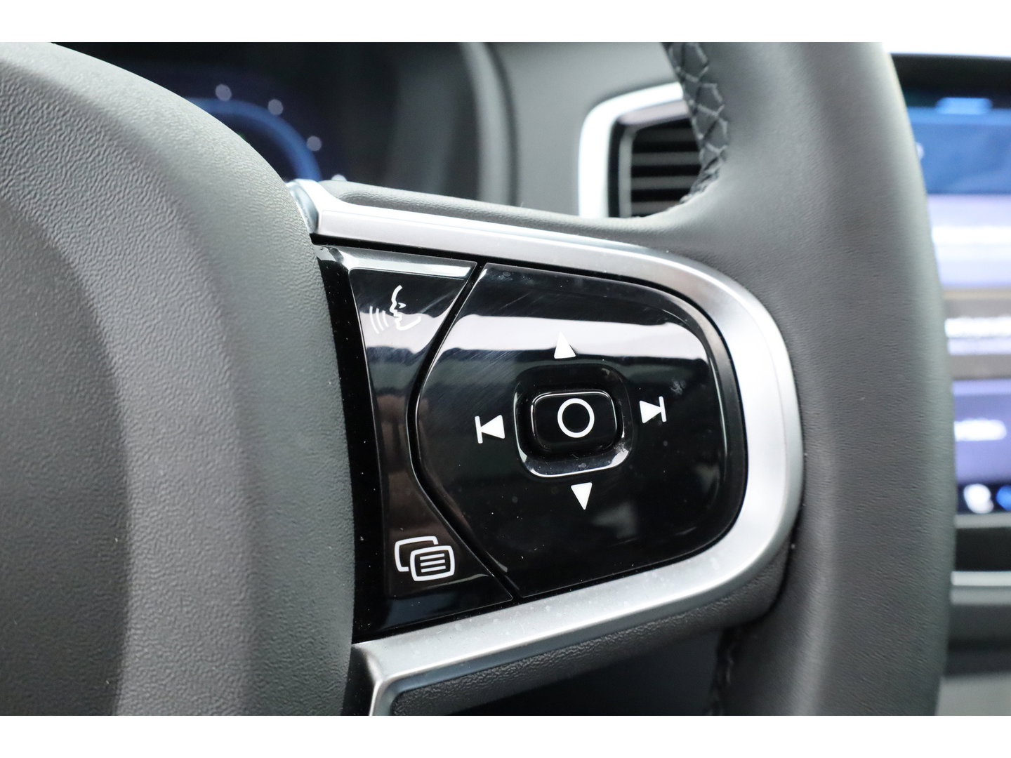Volvo XC90 2.0 T8 Recharge AWD Ultra Bright | 7 pers. | Pano | 360 camera | HUD | Harman/Kardon | Memory | Bliss | Stoel-Stuurverw. | Google+App.connect | Elek. Klep | 21''