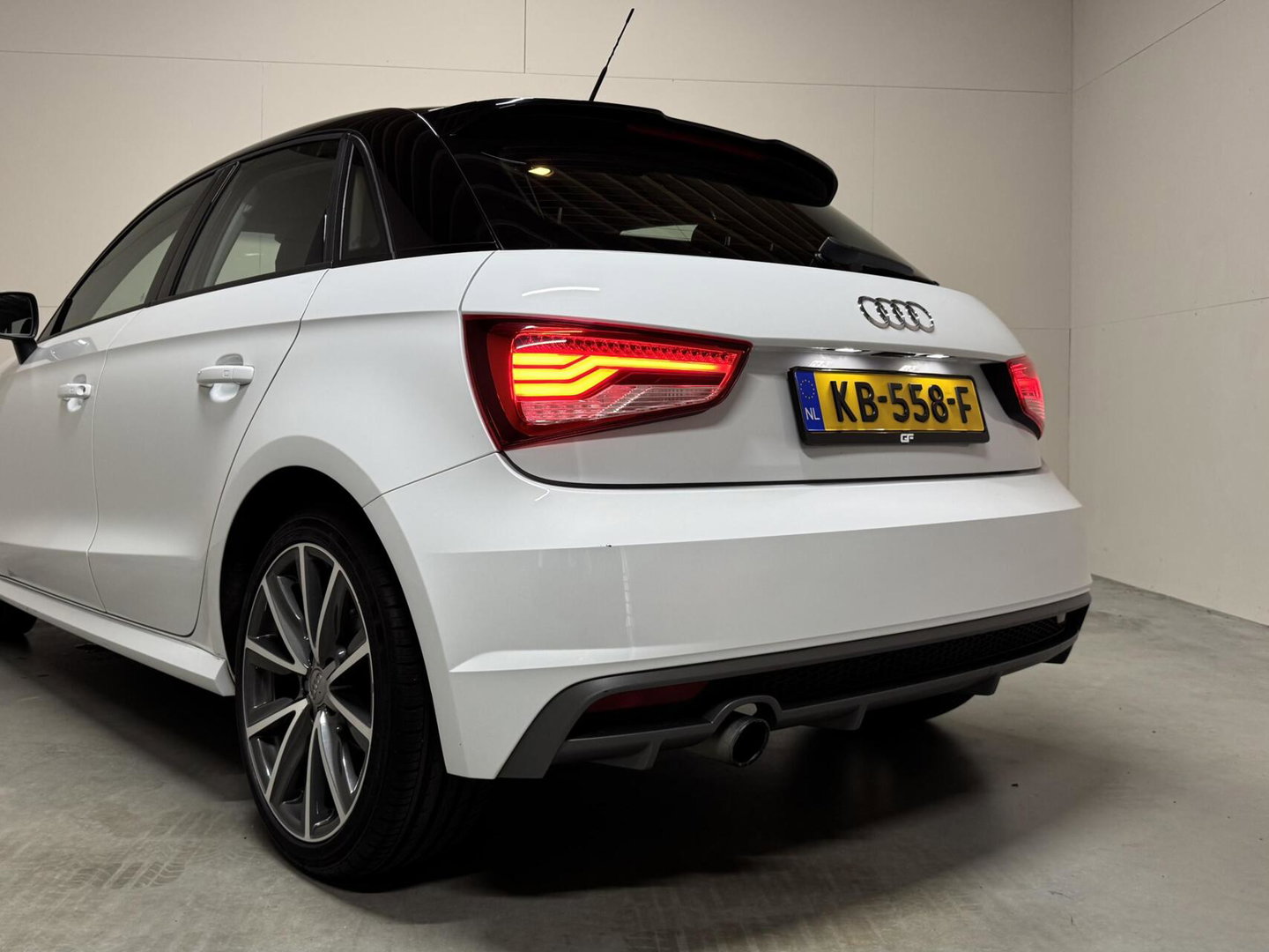 Audi A1 Sportback 1.0 TFSI S-Line Navi Cruise NAP