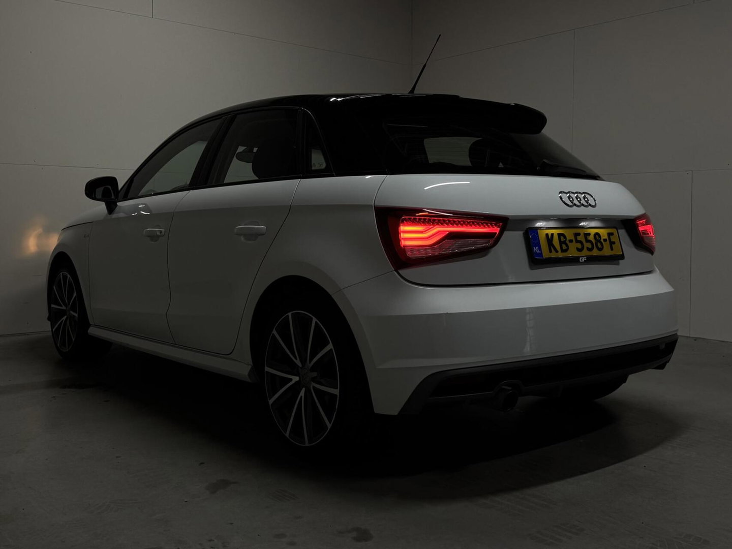 Audi A1 Sportback 1.0 TFSI S-Line Navi Cruise NAP