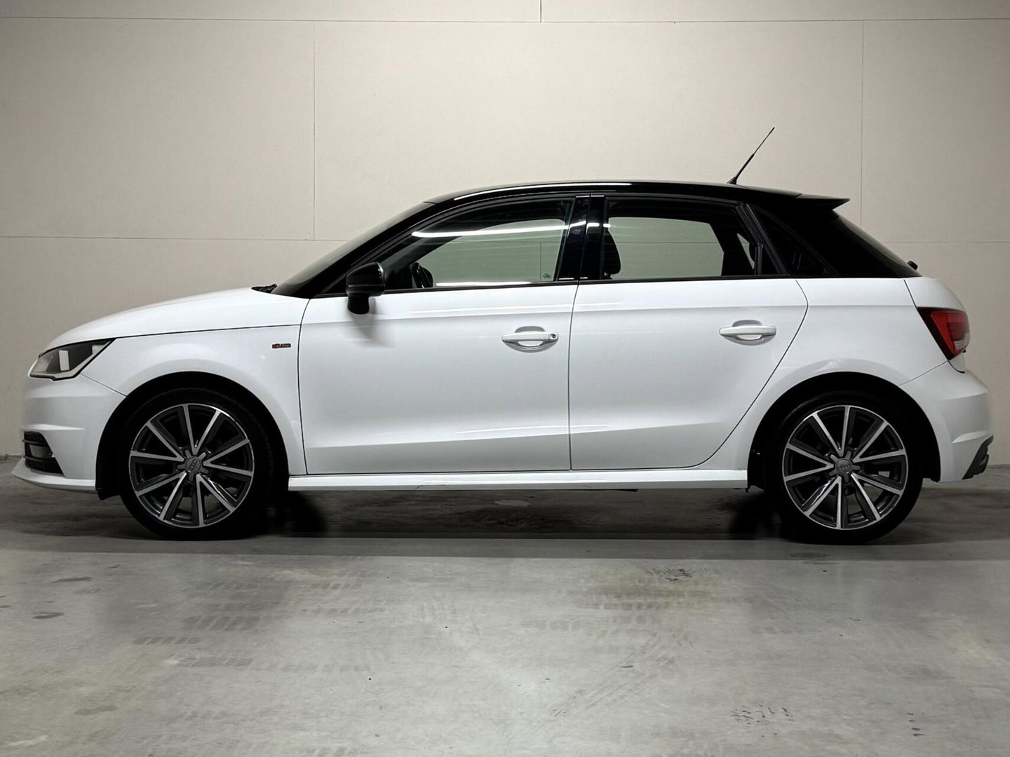 Audi A1 Sportback 1.0 TFSI S-Line Navi Cruise NAP