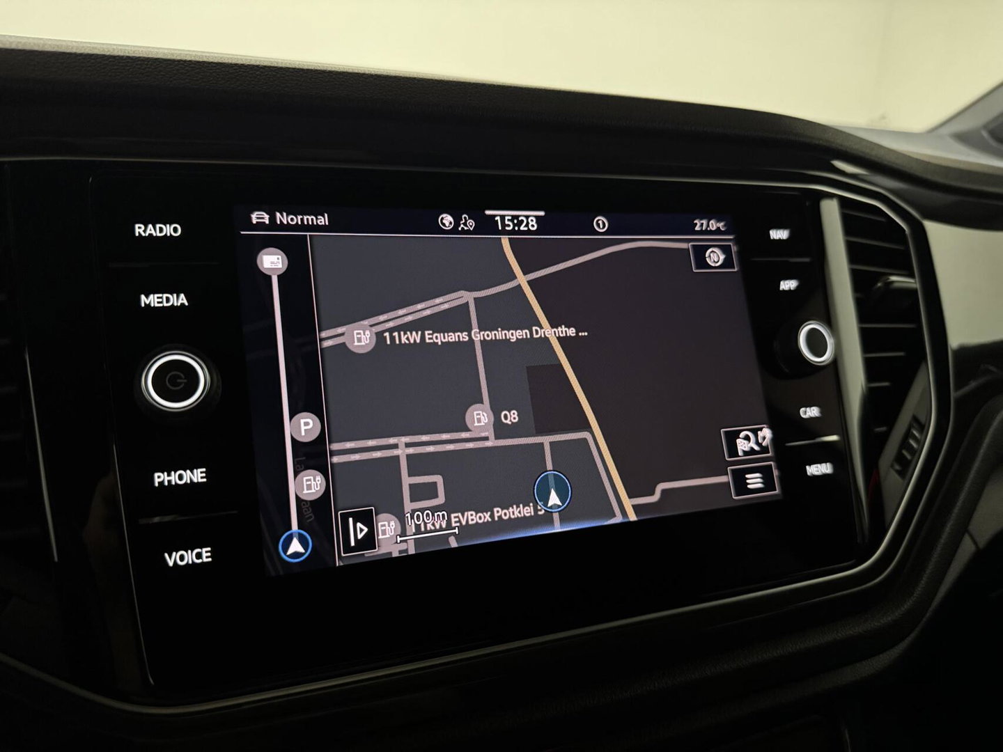Volkswagen T-Roc 1.5 TSI Sport Virtual DSG CarPlay Camera Cruise