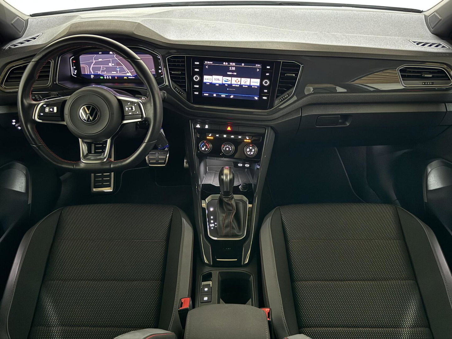 Volkswagen T-Roc 1.5 TSI Sport Virtual DSG CarPlay Camera Cruise