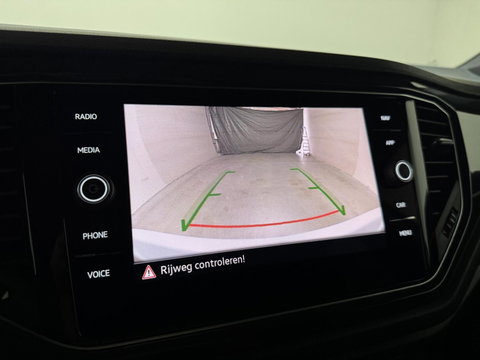Volkswagen T-Roc 1.5 TSI Sport Virtual DSG CarPlay Camera Cruise