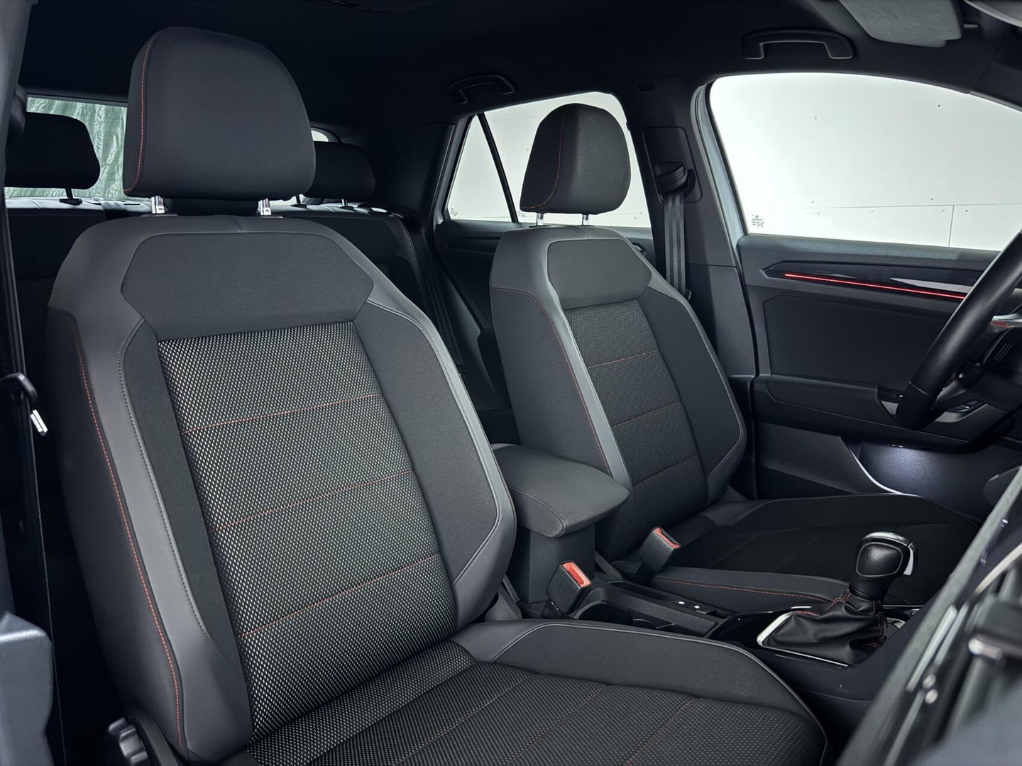 Volkswagen T-Roc 1.5 TSI Sport Virtual DSG CarPlay Camera Cruise