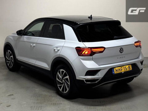 Volkswagen T-Roc 1.5 TSI Sport Virtual DSG CarPlay Camera Cruise