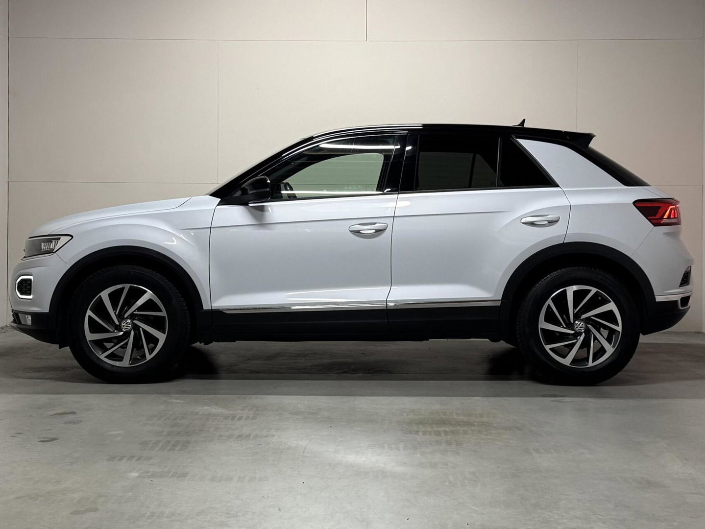 Volkswagen T-Roc 1.5 TSI Sport Virtual DSG CarPlay Camera Cruise
