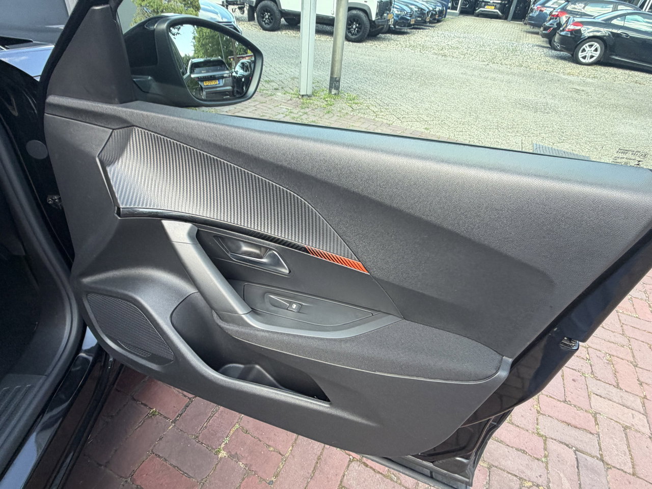Peugeot e-2008