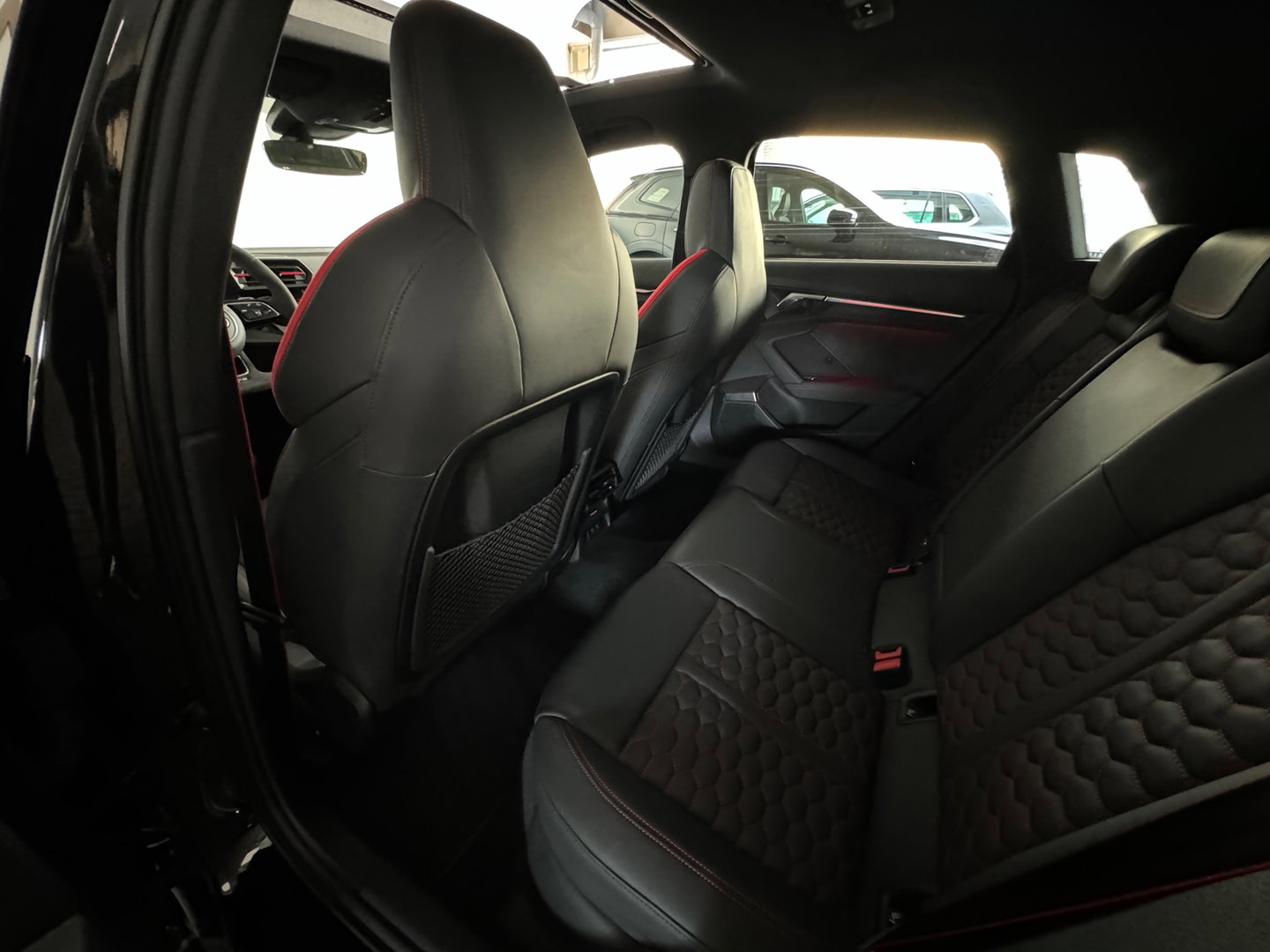 Audi RS3 Sportback 2.5 TFSI quattro Pano|HuD|Memory|Massage