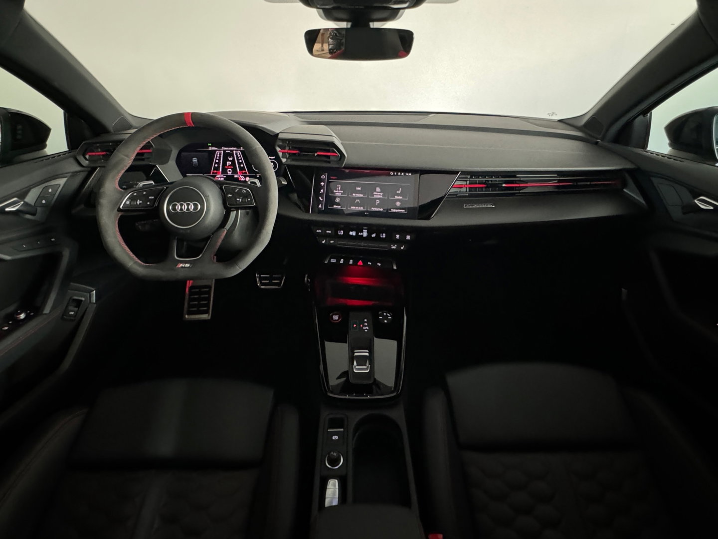 Audi RS3 Sportback 2.5 TFSI quattro Pano|HuD|Memory|Massage