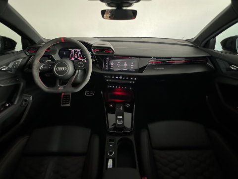 Audi RS3 Sportback 2.5 TFSI quattro Pano|HuD|Memory|Massage
