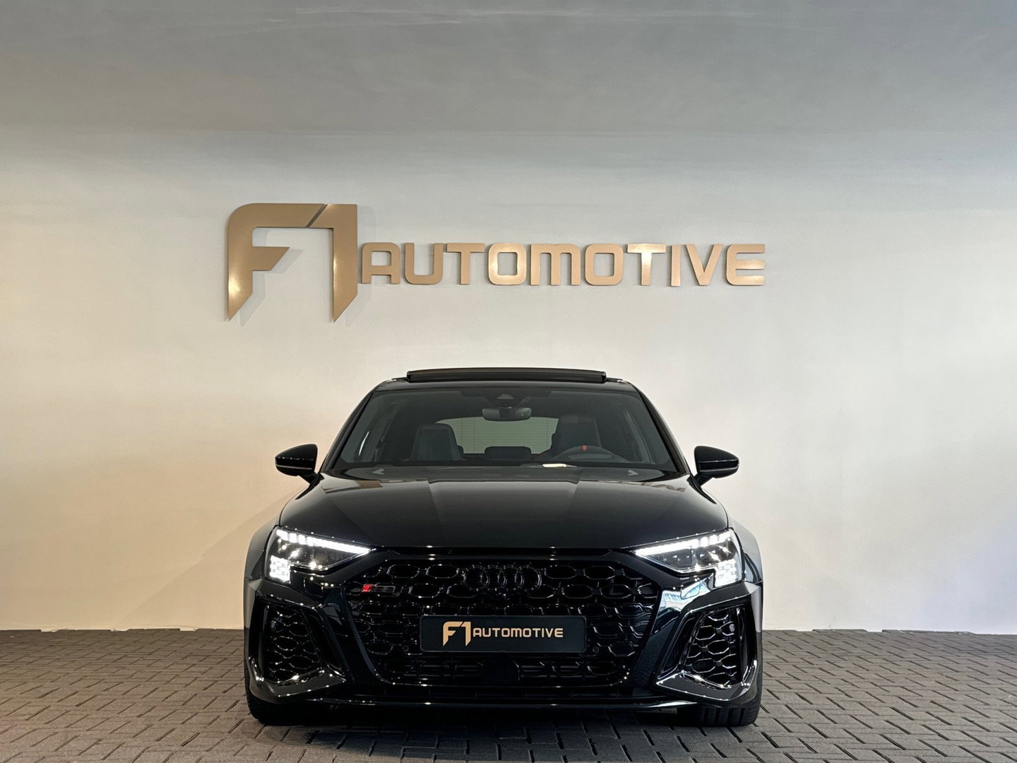 Audi RS3 Sportback 2.5 TFSI quattro Pano|HuD|Memory|Massage