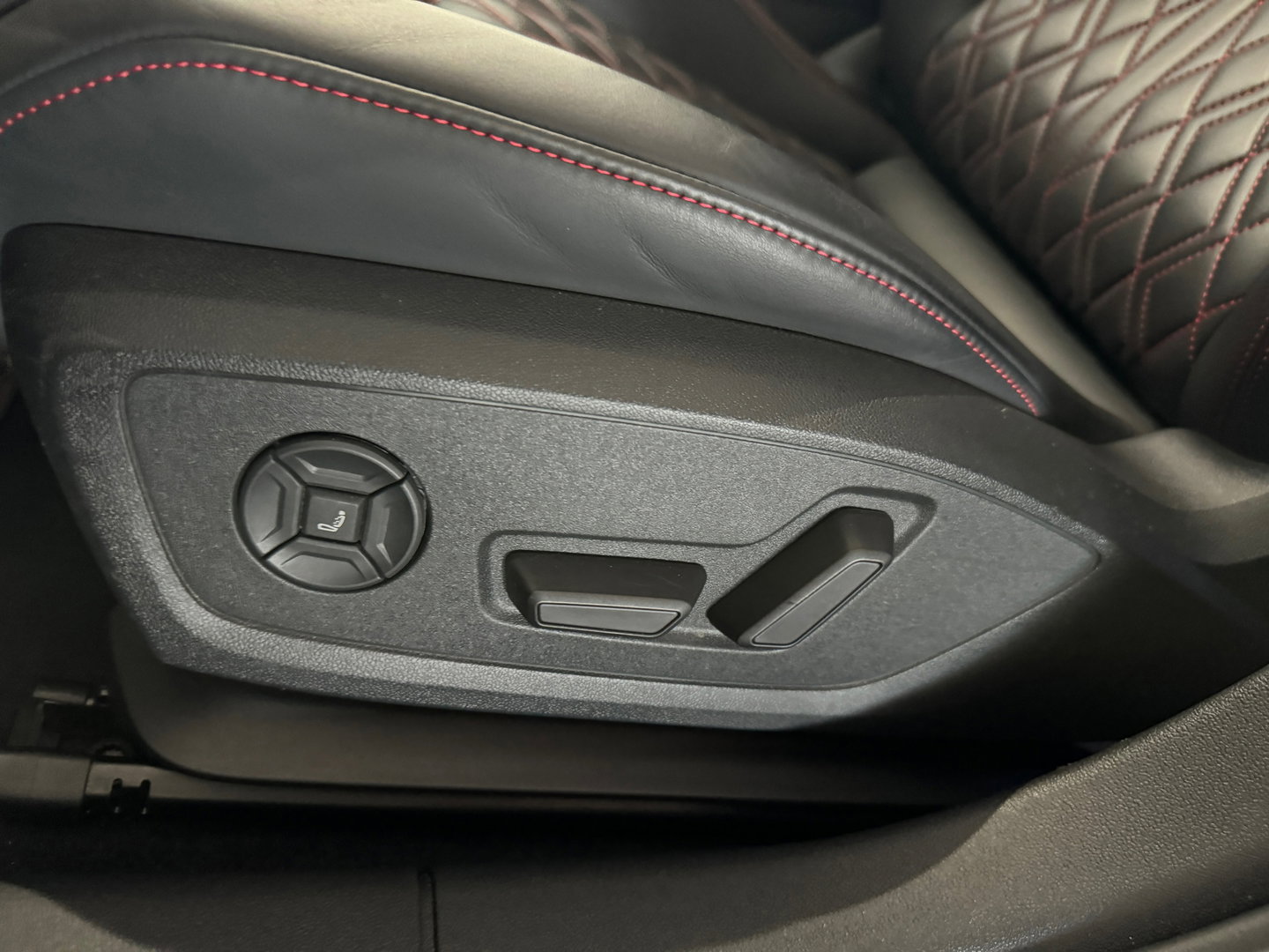Audi S3 Limousine 2.0 TFSI quattro Pano|RS Seat|Memory|Massage