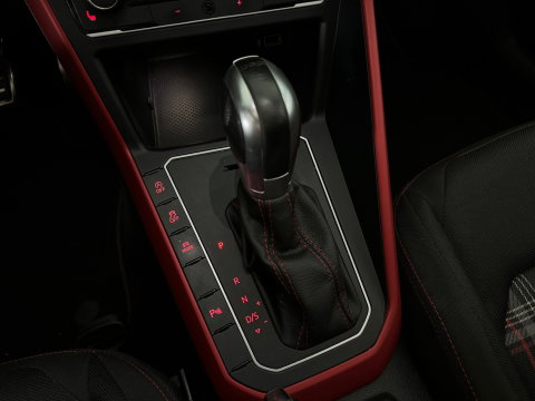 Volkswagen Polo 2.0 TSI GTI Pano|CarPlay|Beats|Stoelverwarming
