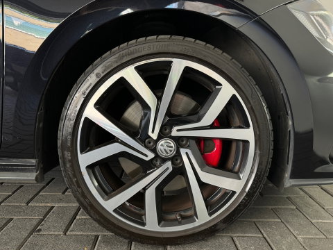 Volkswagen Polo 2.0 TSI GTI Pano|CarPlay|Beats|Stoelverwarming
