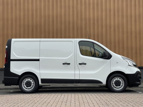 Renault Trafic 2.0 dCi 145 T29 L1H1 Comfort | Dubbele Schuifdeur | Automaat | LED | Airconditioning | Bluetooth | Bijrijdersbank |