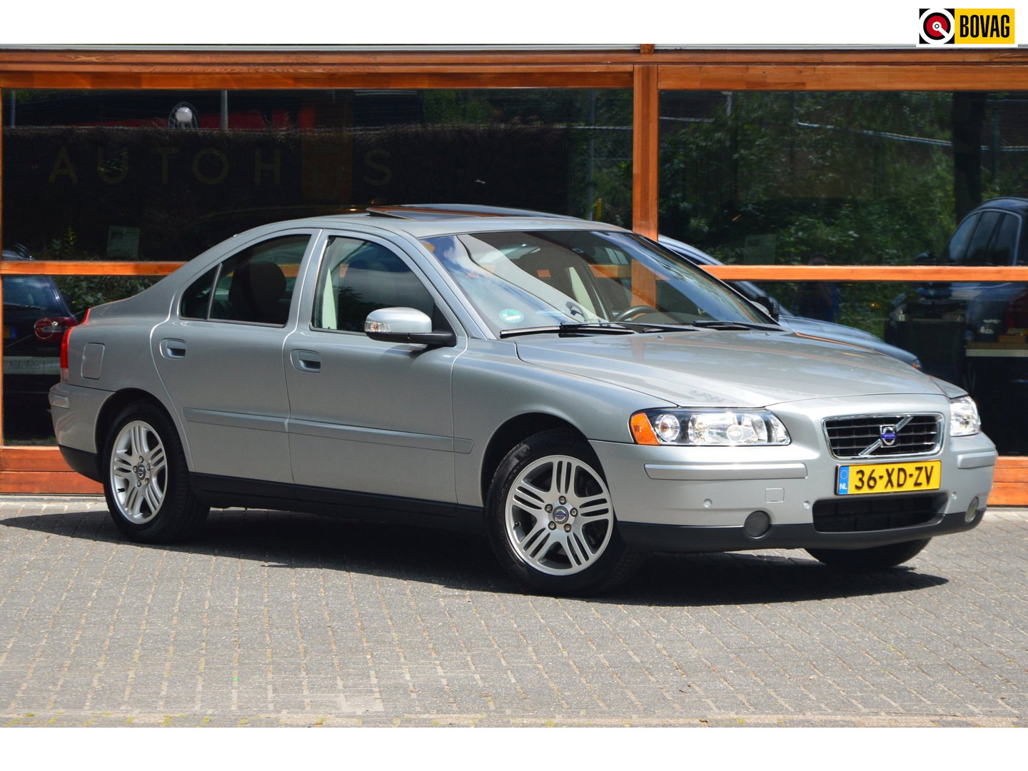 Volvo S60 2.0T Summum | Panoramdak | Perfect onderhouden | Benzine/LPG | Leer | Automaat | Cruise |