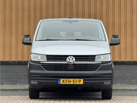 Volkswagen Transporter Kombi 2.0 TDI L2H1 Comfortline | 8 Persoons | Apple Carplay | DAB | Parkeersensoren | Bluetooth | Cruise Control |