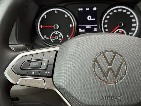 Volkswagen Transporter Kombi 2.0 TDI L2H1 Comfortline | 8 Persoons | Apple Carplay | DAB | Parkeersensoren | Bluetooth | Cruise Control |