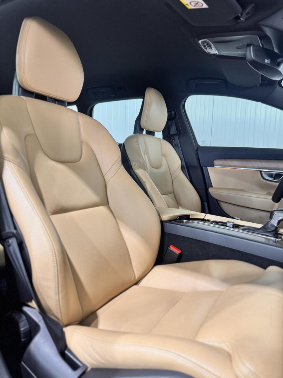 Volvo V90
