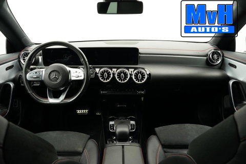 Mercedes-Benz CLA Shooting Brake 180 Business Solution AMG