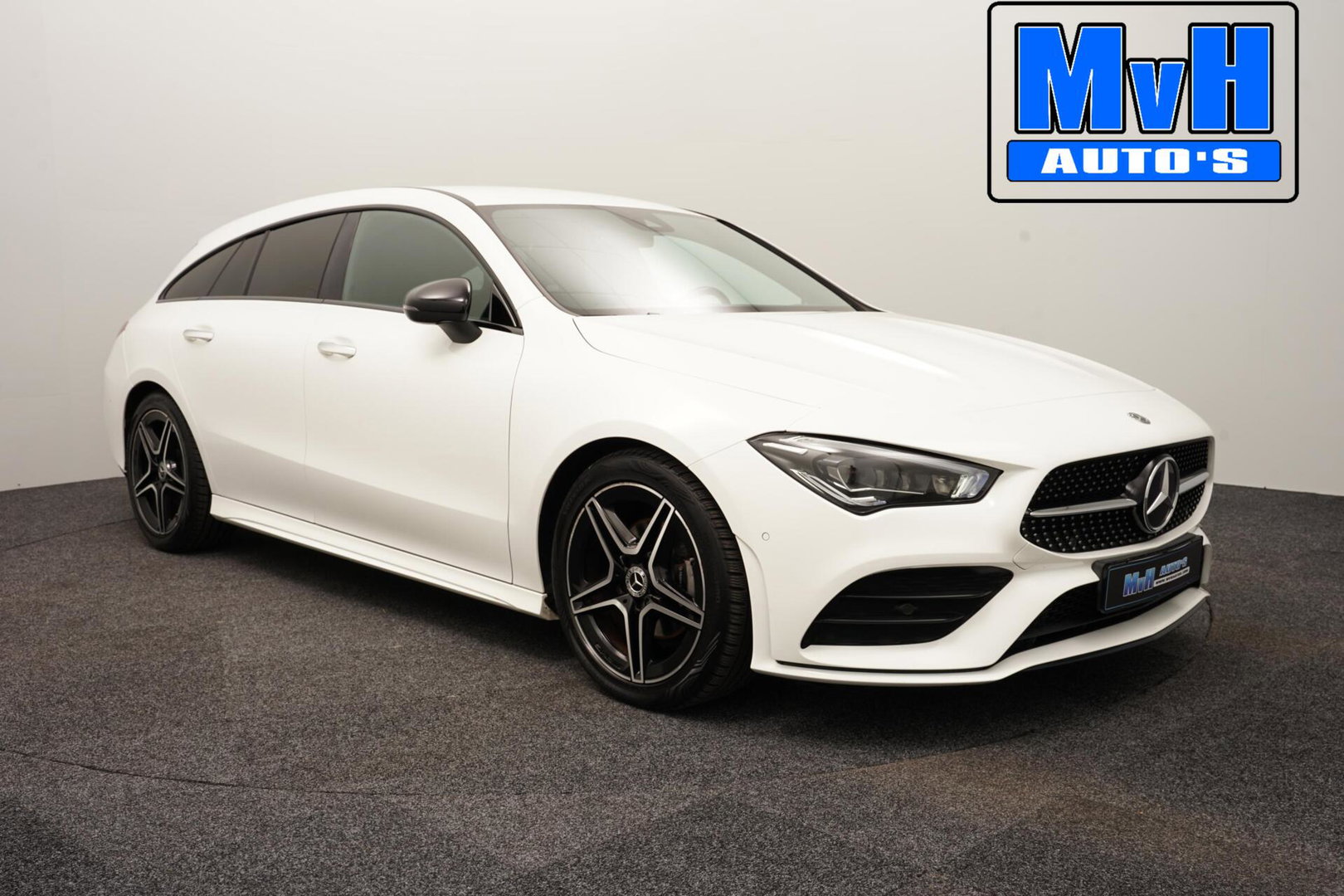 Mercedes-Benz CLA Shooting Brake 180 Business Solution AMG