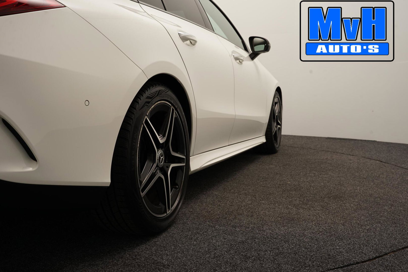 Mercedes-Benz CLA Shooting Brake 180 Business Solution AMG