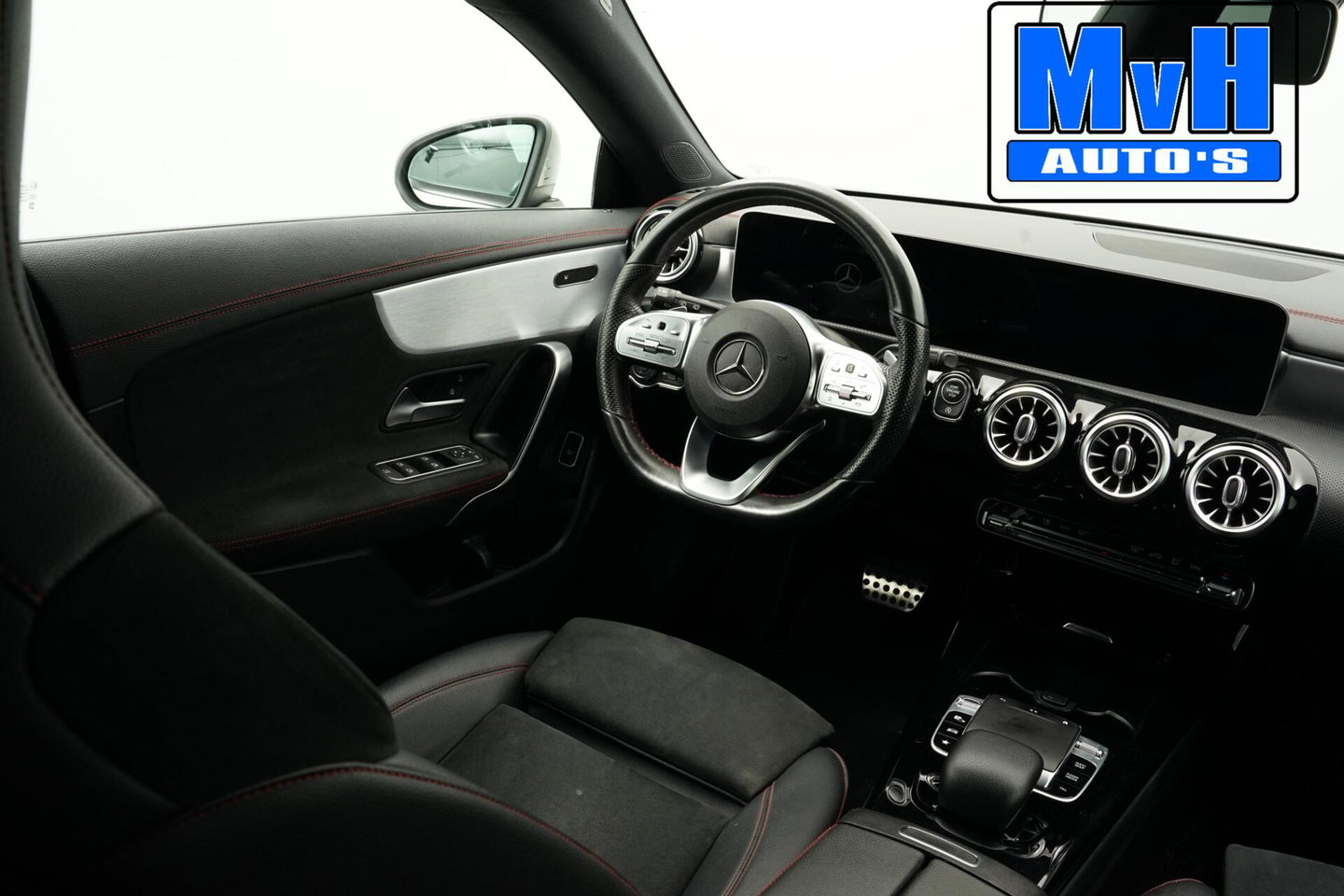 Mercedes-Benz CLA Shooting Brake 180 Business Solution AMG