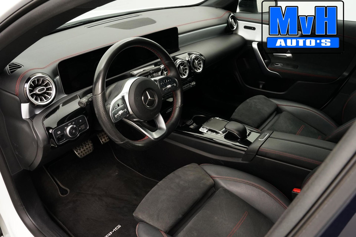 Mercedes-Benz CLA Shooting Brake 180 Business Solution AMG