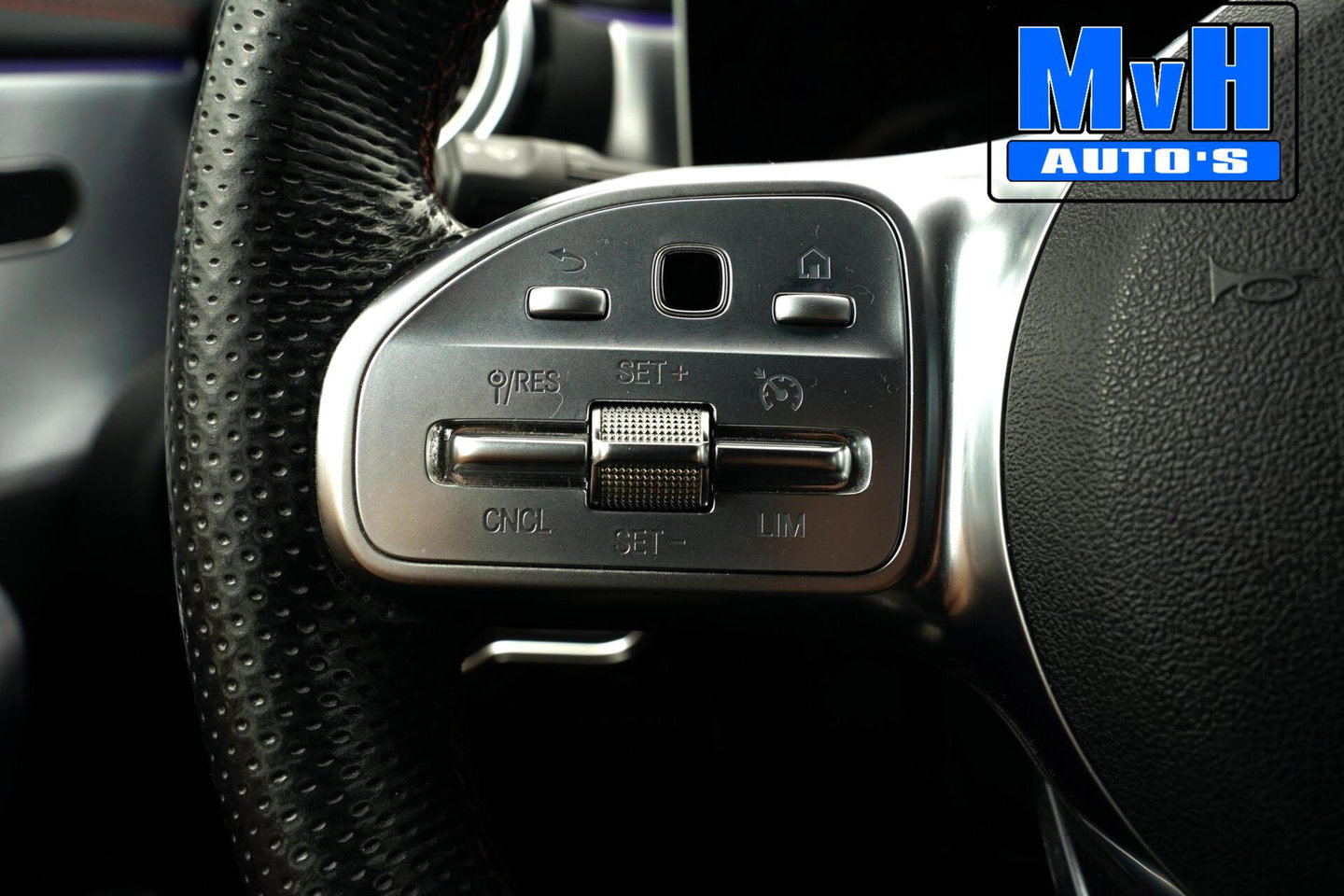 Mercedes-Benz CLA Shooting Brake 180 Business Solution AMG