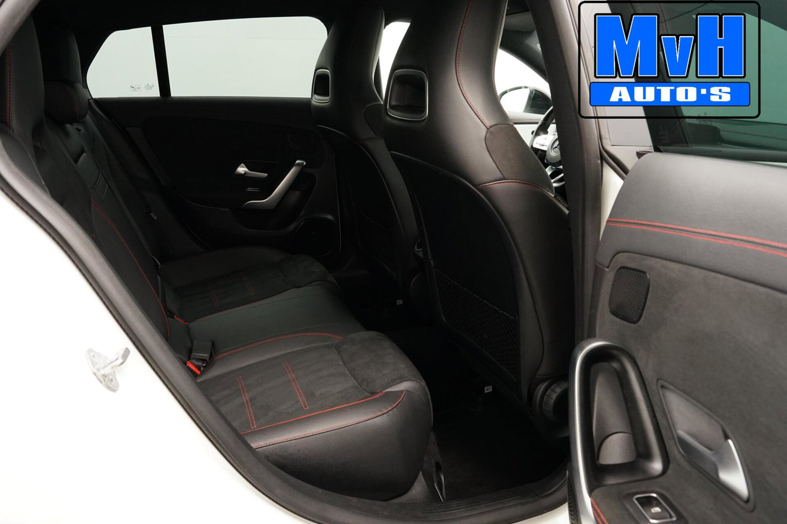 Mercedes-Benz CLA Shooting Brake 180 Business Solution AMG