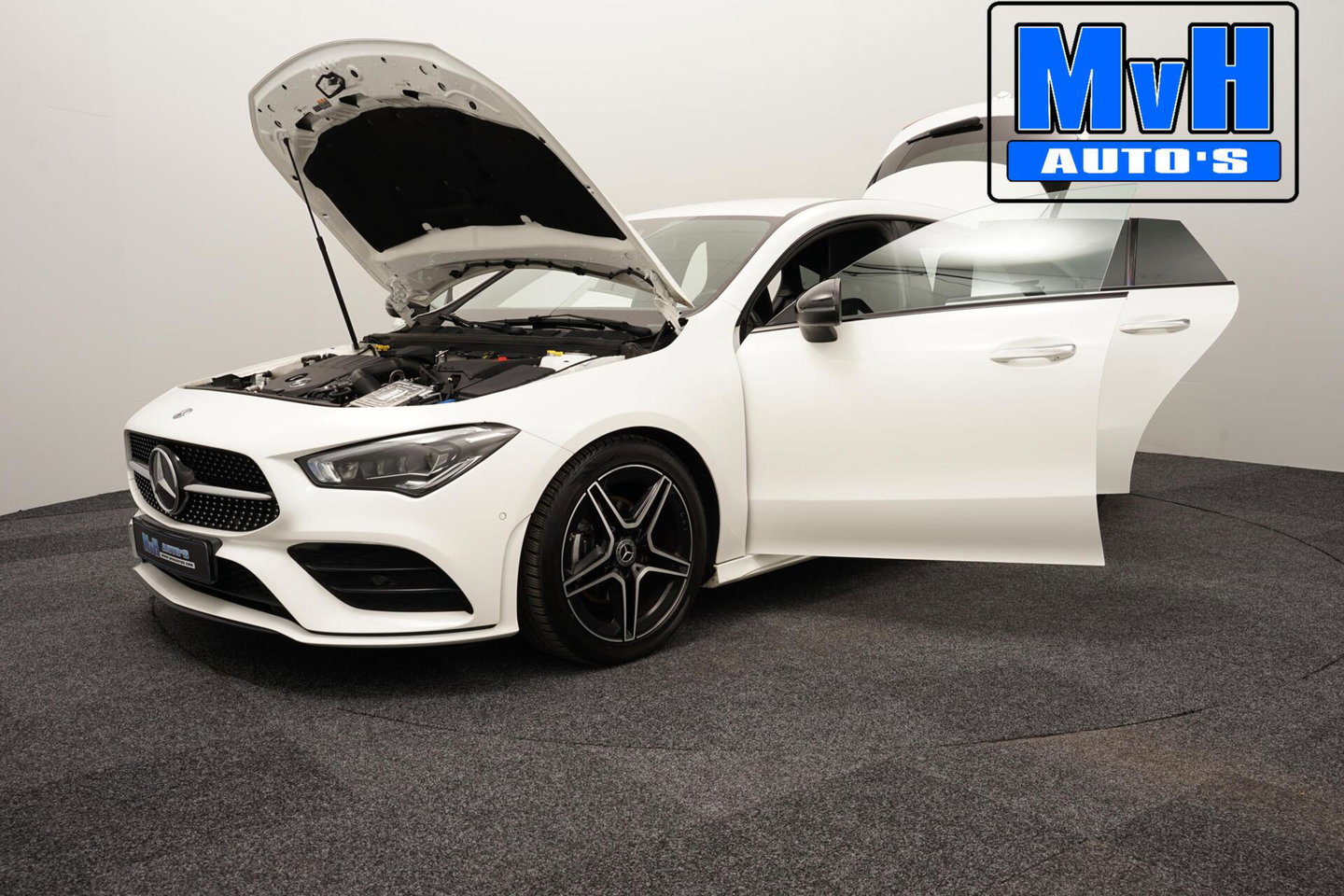 Mercedes-Benz CLA Shooting Brake 180 Business Solution AMG
