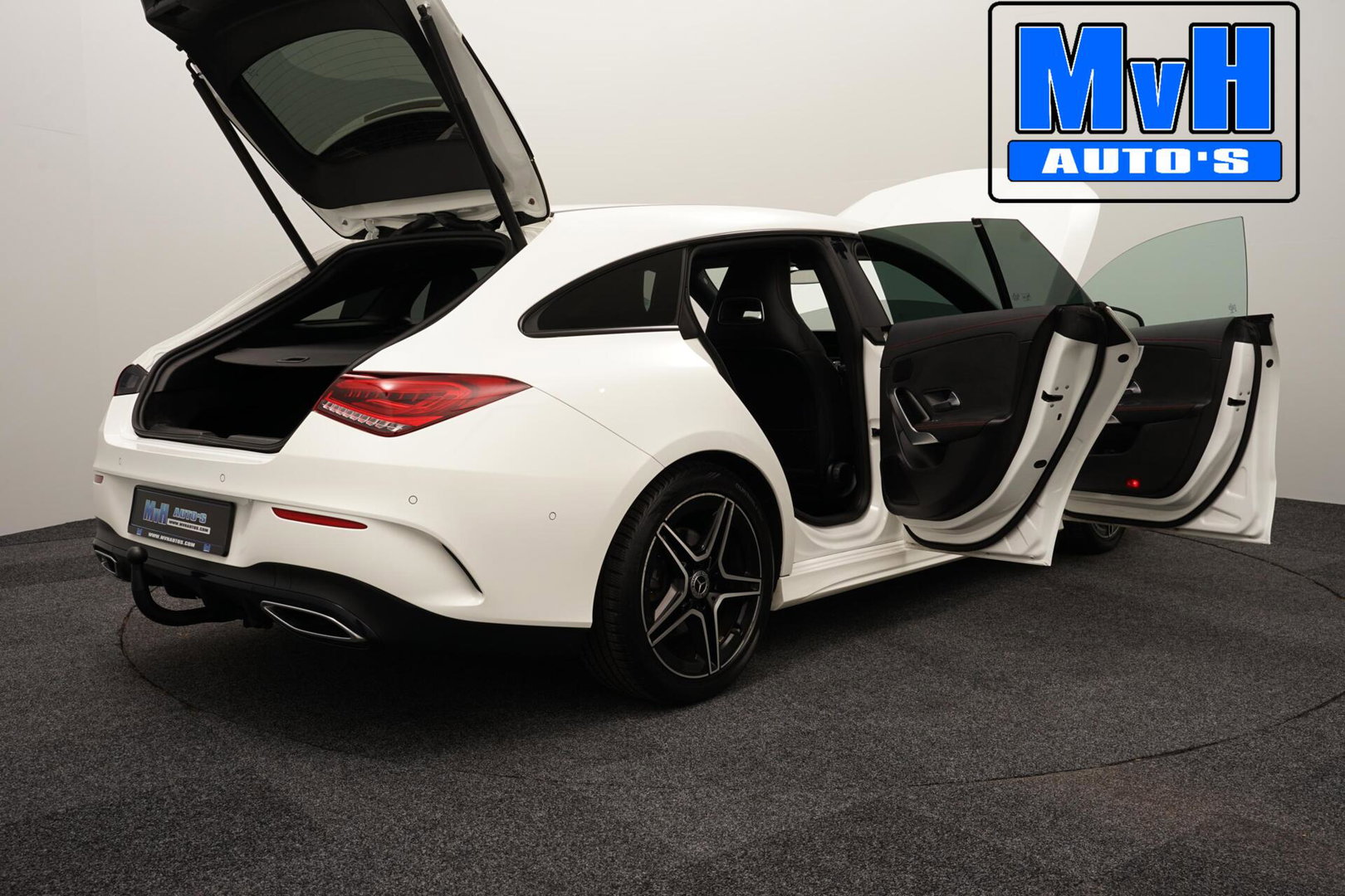Mercedes-Benz CLA Shooting Brake 180 Business Solution AMG