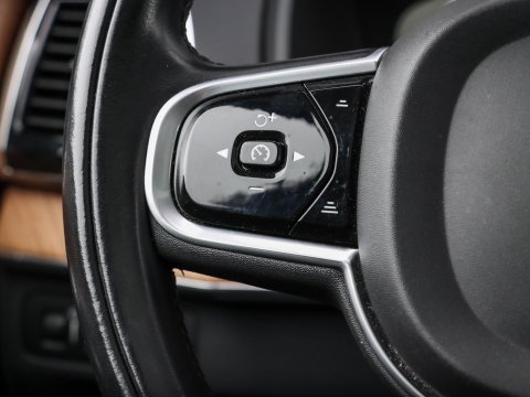 Volvo XC90 2.0 T8 Recharge AWD Inscription Exclusive 7p. Panoramadak