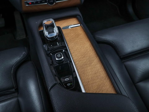 Volvo XC90 2.0 T8 Recharge AWD Inscription Exclusive 7p. Panoramadak