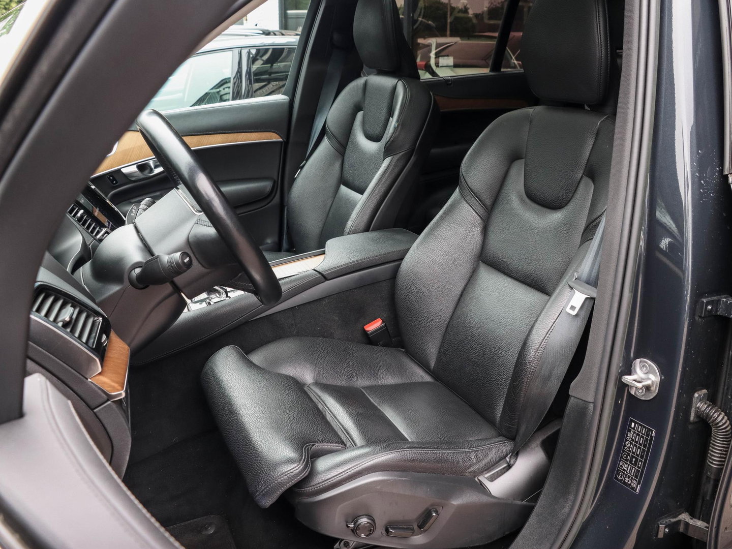 Volvo XC90 2.0 T8 Recharge AWD Inscription Exclusive 7p. Panoramadak