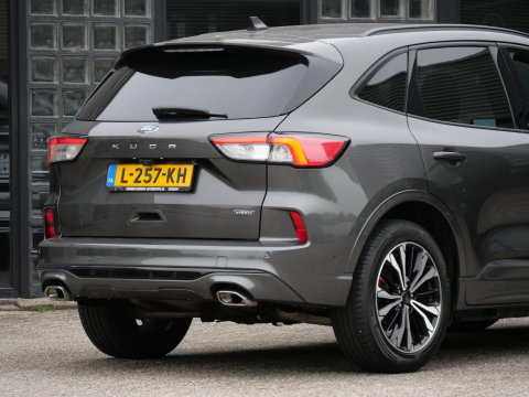 Ford Kuga PHEV ST-LINE X/ DRIVER ASSISTANCE PACK/ WINTER PACK/ DESIGN PACK/ HEAD-UP/ 19INCH VELGEN