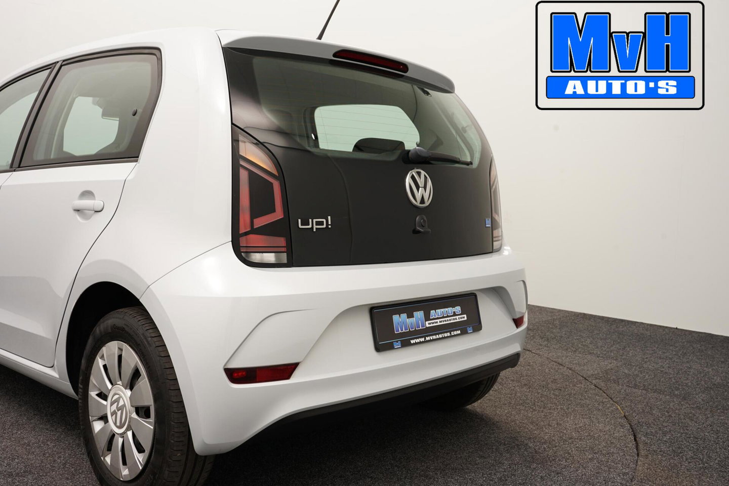Volkswagen up! 1.0 BMT move up!|BLUETOOTH|AIRCO|DAB|ORG.NL