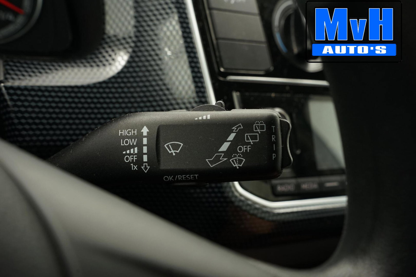 Volkswagen up! 1.0 BMT move up!|BLUETOOTH|AIRCO|DAB|ORG.NL