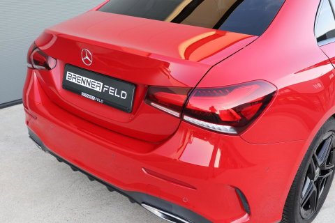 Mercedes-Benz A-Klasse 200 Launch Edition AMG / Night Pakket / Keyless Go / Standkachel / Sfeerverlichting / Stoelverwarming